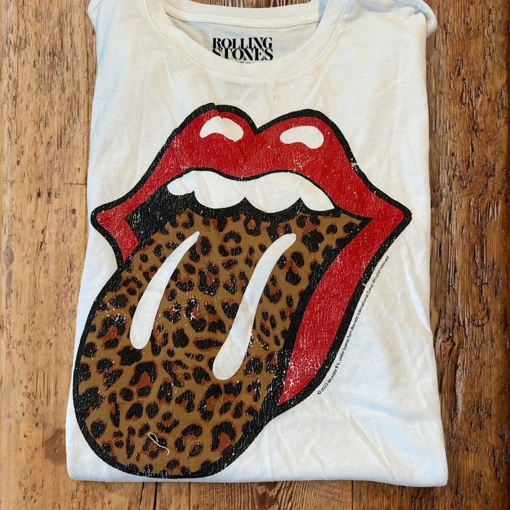 The rolling stones leopard tongue